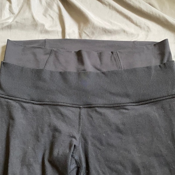 Lululemon Black Yoga Pants. - Picture 2 of 3